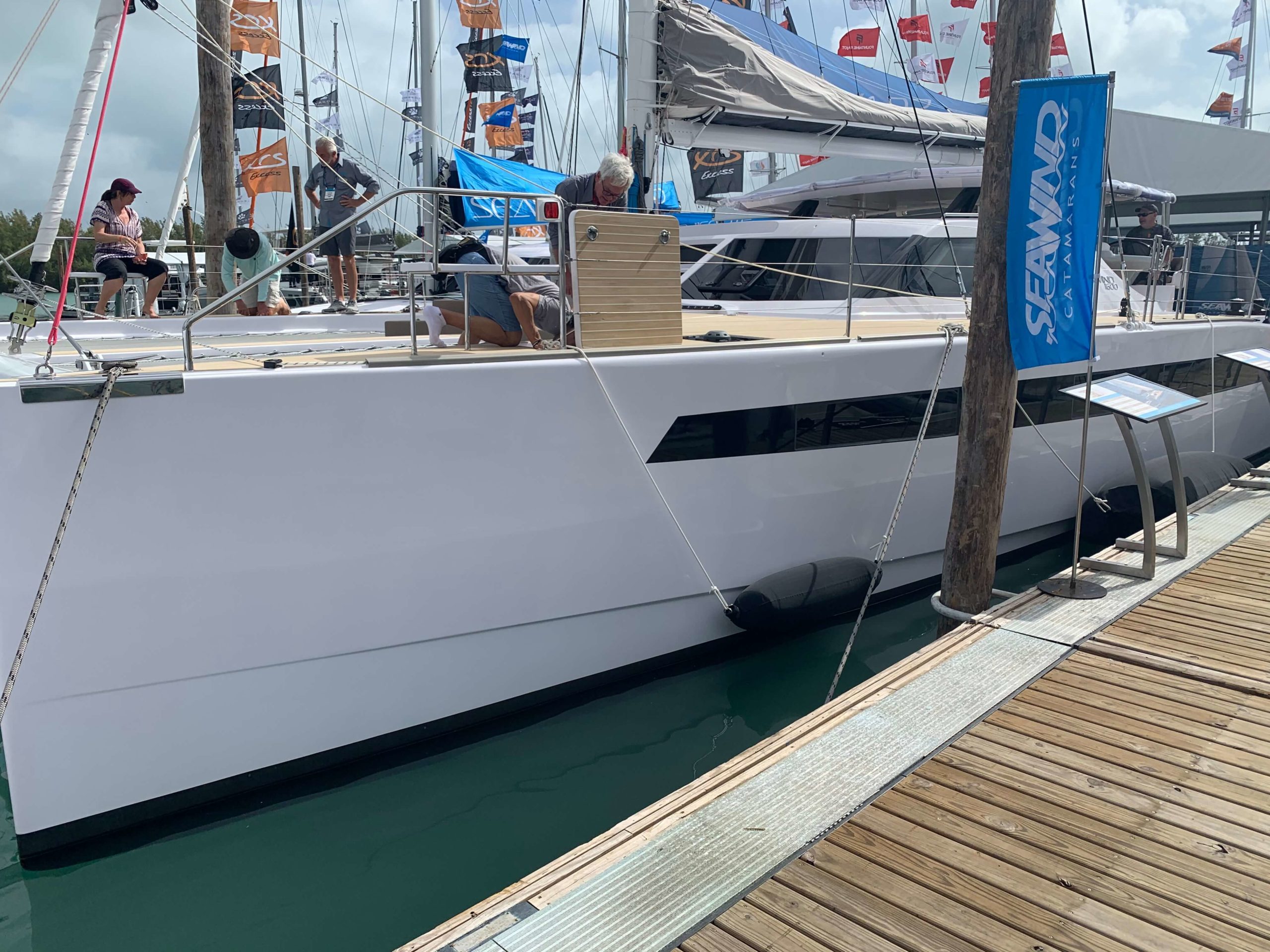 Seawind 1600 | Multihull Central