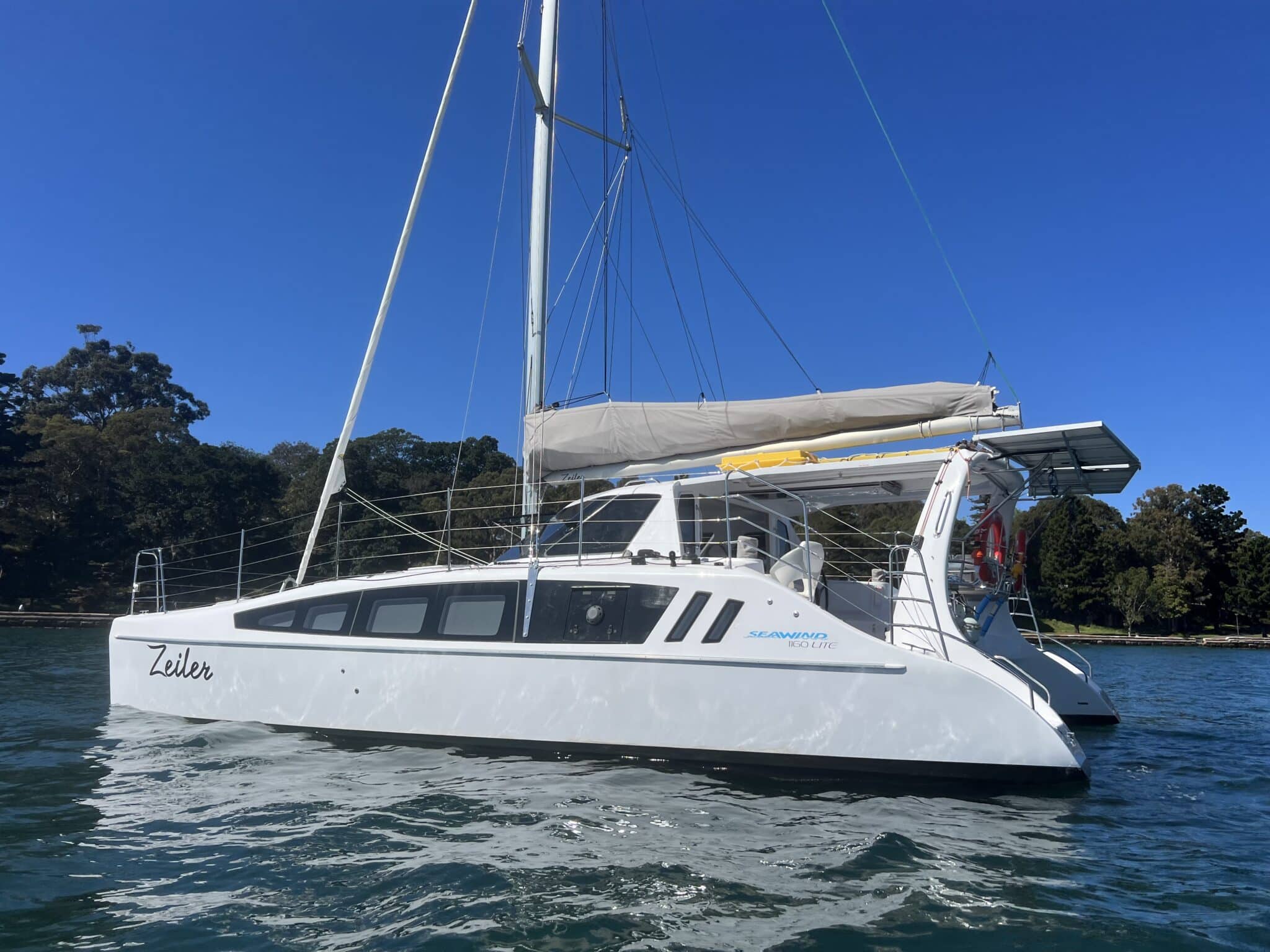 Seawind 1160 Lite Catamaran description image