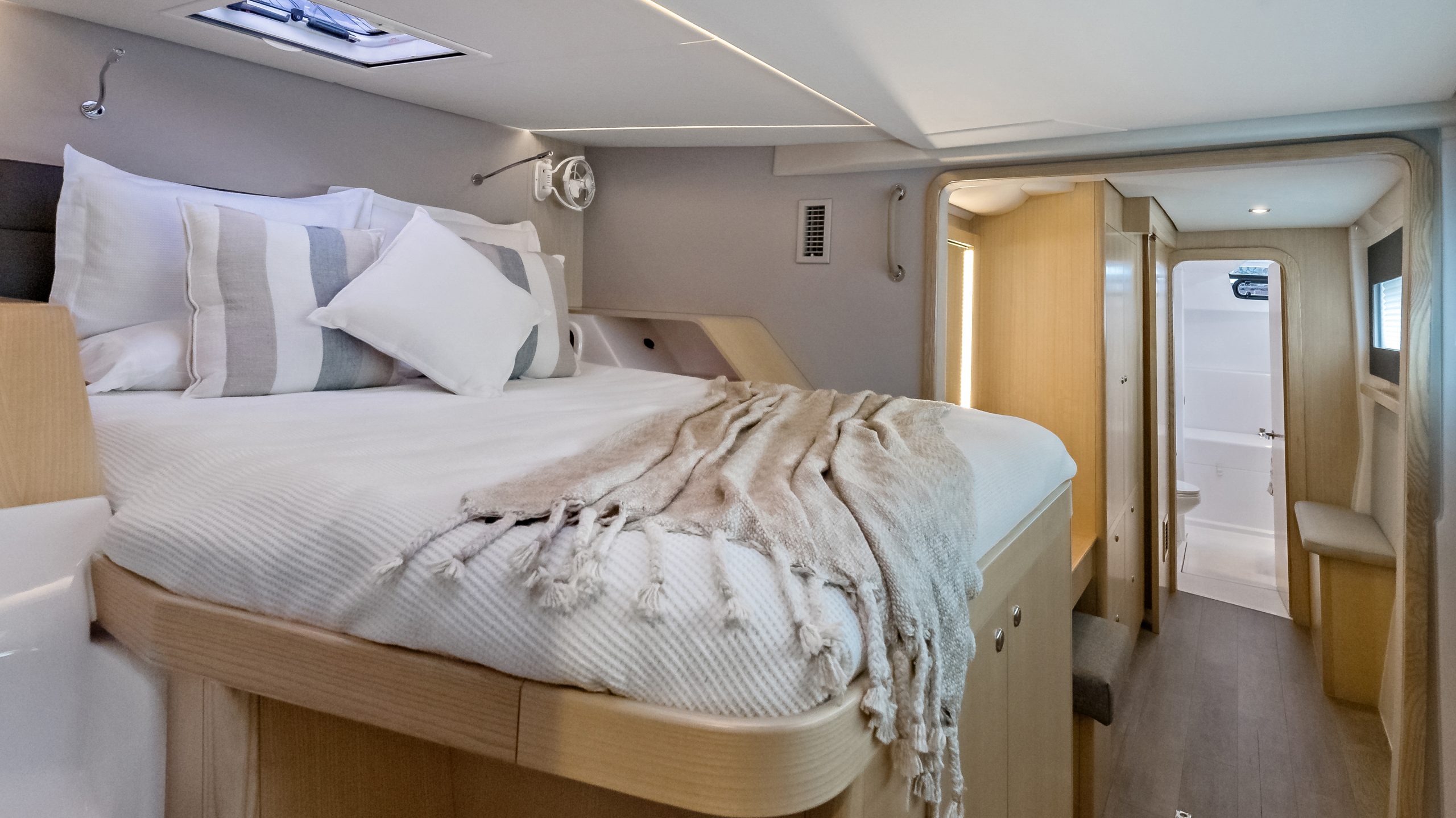 Seawind 1370