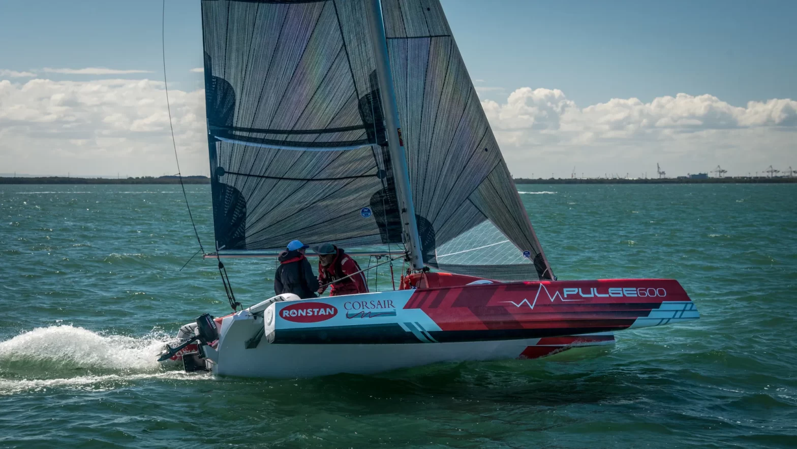 Corsair Pulse 600 trimaran