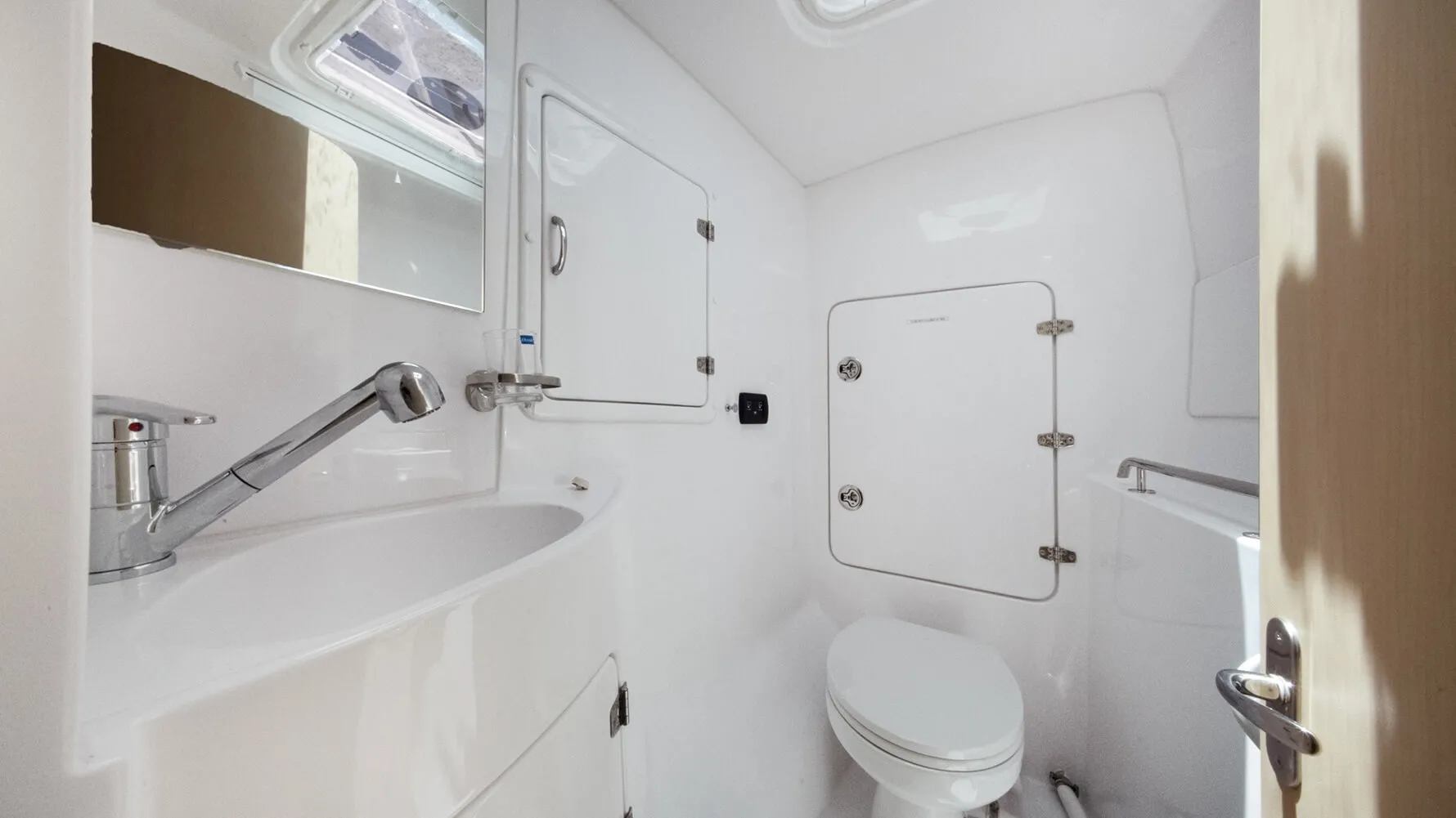 Seawind 1160 XL view 2