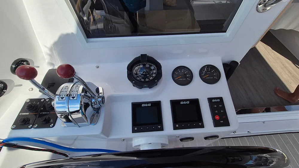 Seawind-1160XL-interior-2