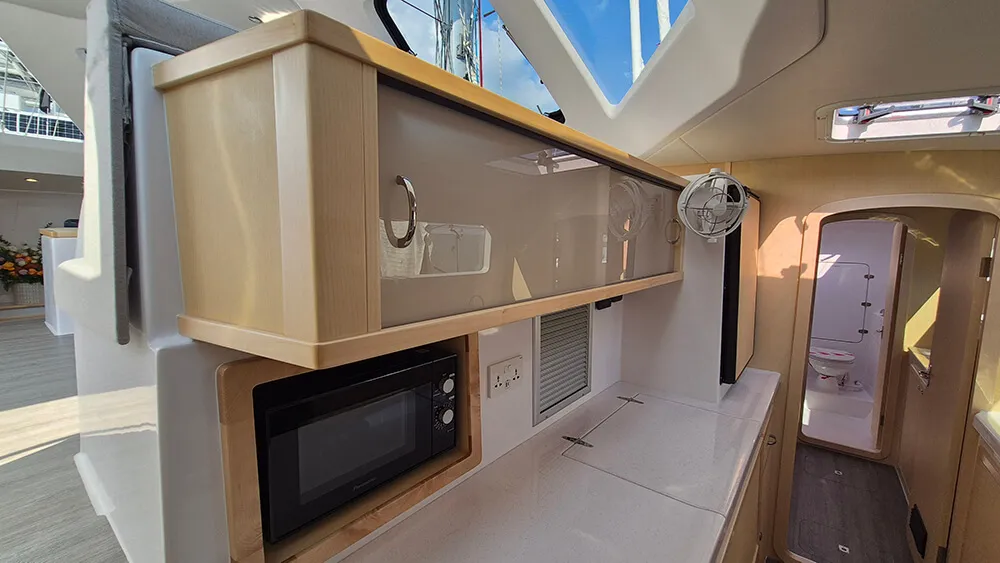 Seawind-1160XL-interior-3