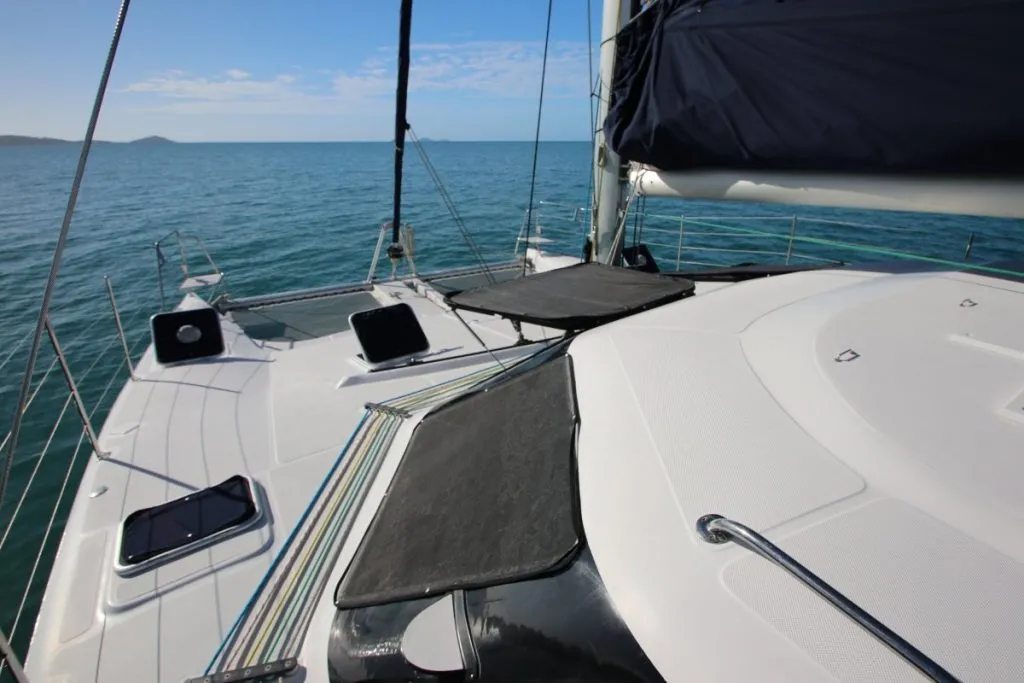 Seawind 1260-BAREFOOT MAGIC-19