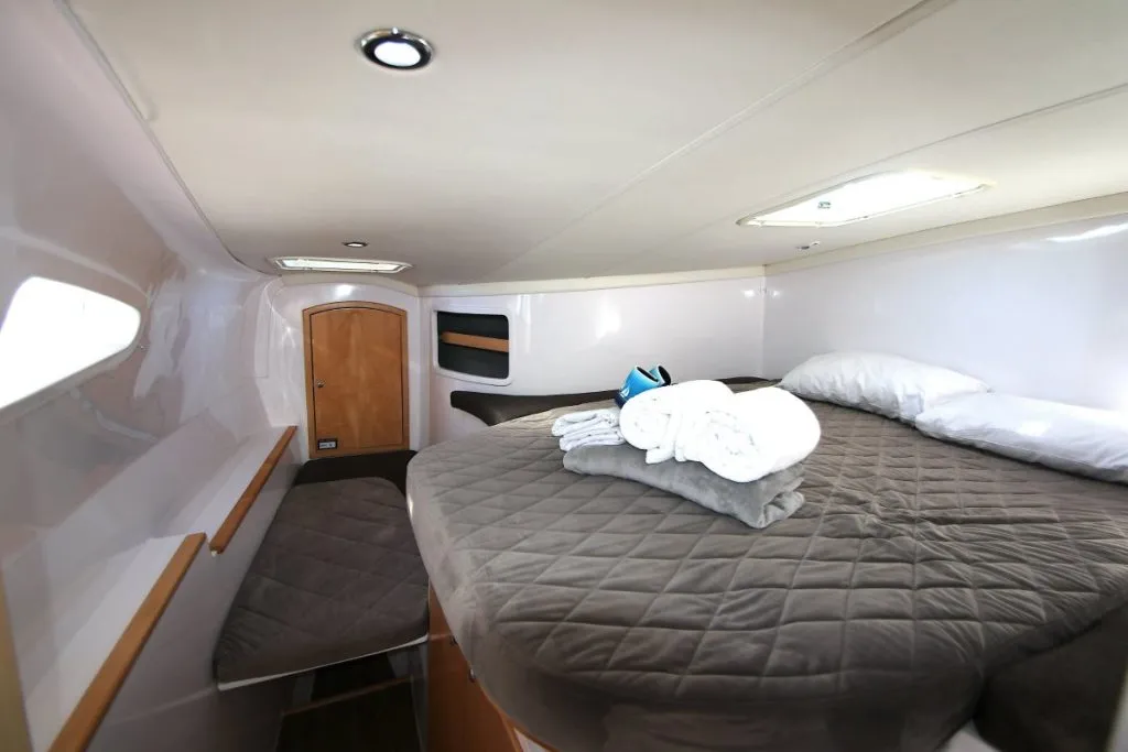 Seawind 1260-BAREFOOT MAGIC-8
