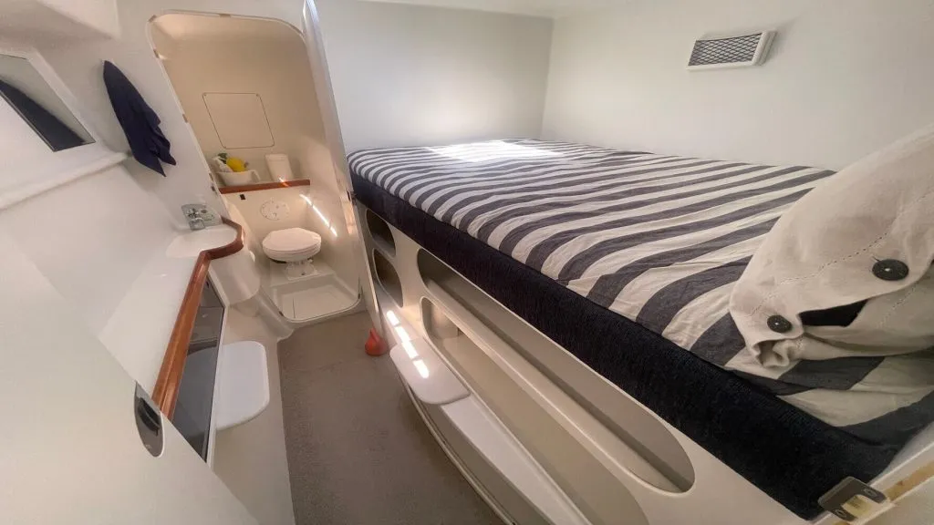B641 Double Cabin & Head