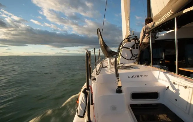 Outremer 4X Helm