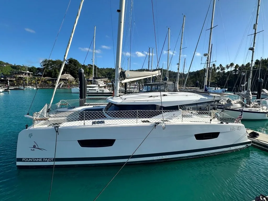 FP Isla 40